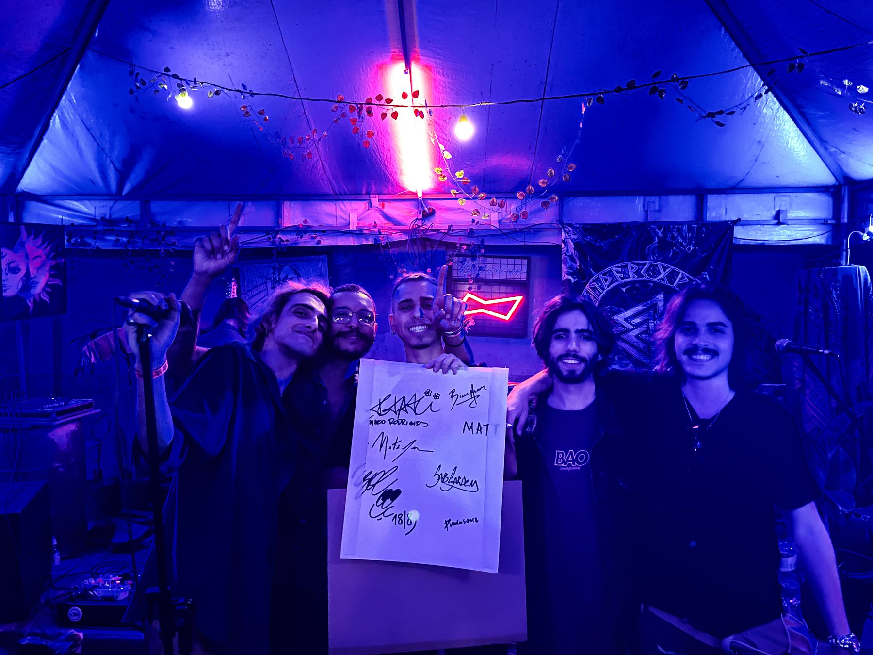 Weird Party 2, foto Hyakuya